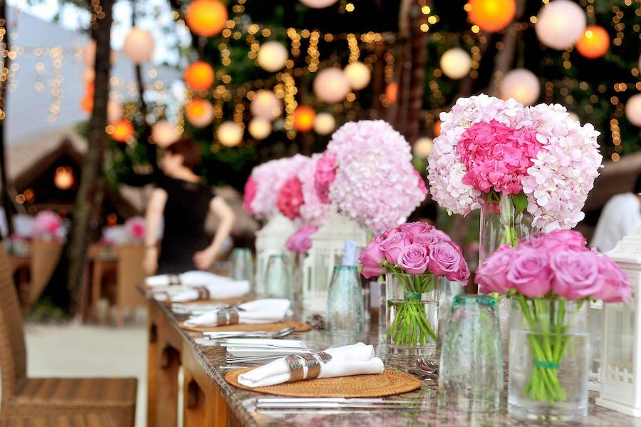 Wicked Hens Create Beautiful Wedding Decor